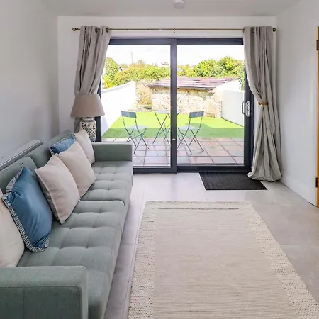 Rose Holiday home *